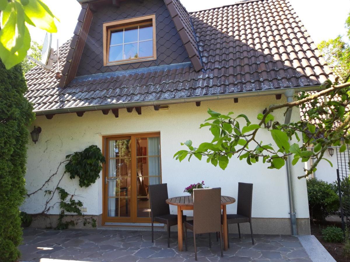 Ein Bett Im Kornfeld - Haus Weitblick - Mit Innenpool Schonfeld  Εξωτερικό φωτογραφία