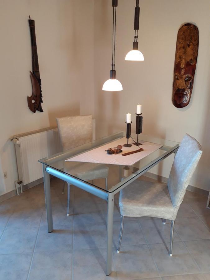 Ein Bett Im Kornfeld - Haus Weitblick - Mit Innenpool Schonfeld  Εξωτερικό φωτογραφία